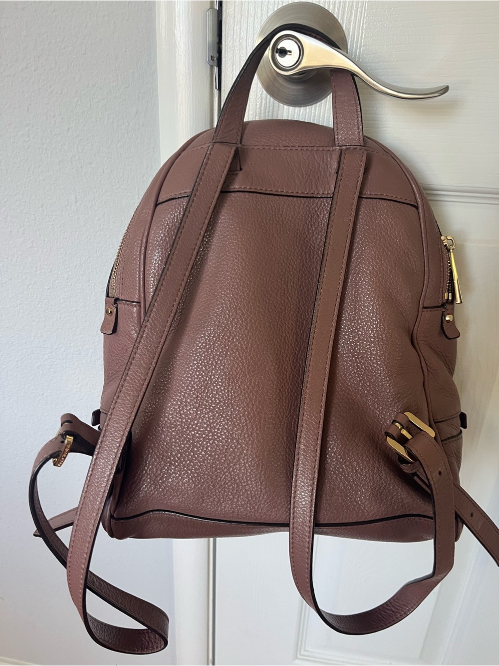 Michael Kors Dusty Rose Leather Backpack with Gold Hardware - Picture 3 of 10